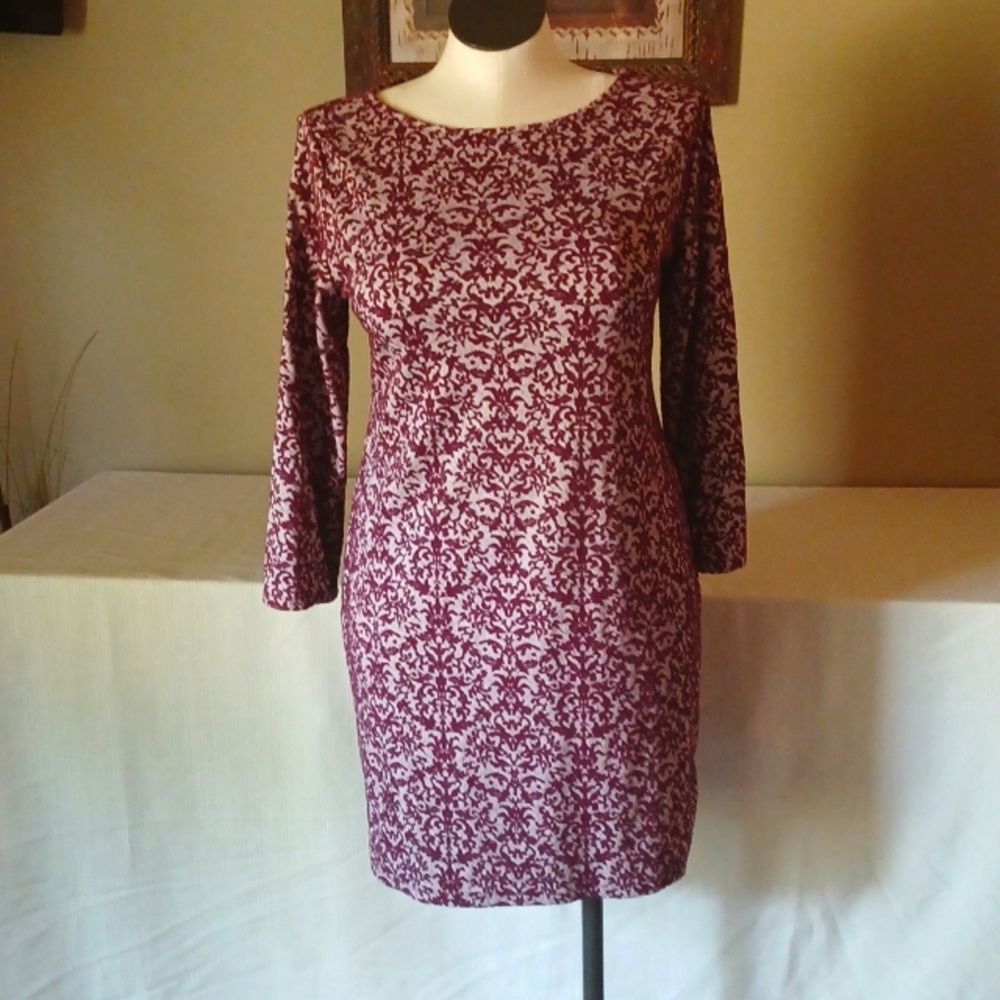 Sz L/XL Knit Maroon Print Bodycon Dress
